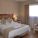 Double Room 6, Stoep Cafe Chalet Guesthouse